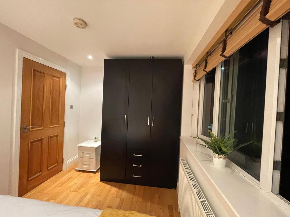 Beautiful & Luxurious Apartment In Richmond Richmond  Exterior photo